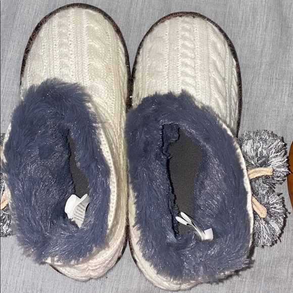 Shoes - Slipper booties with fur in the interior